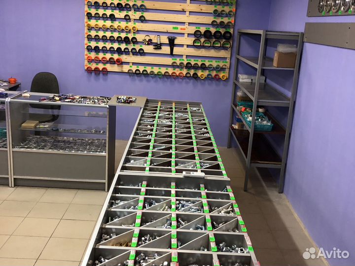 Гайки болты шпильки для колёс