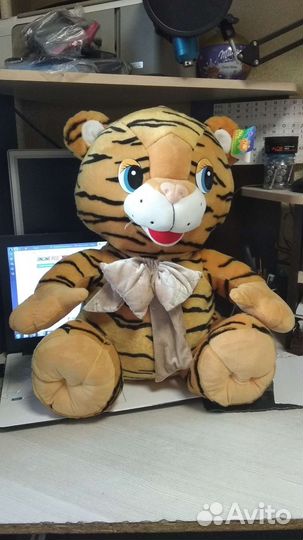 Тигр новый с биркой