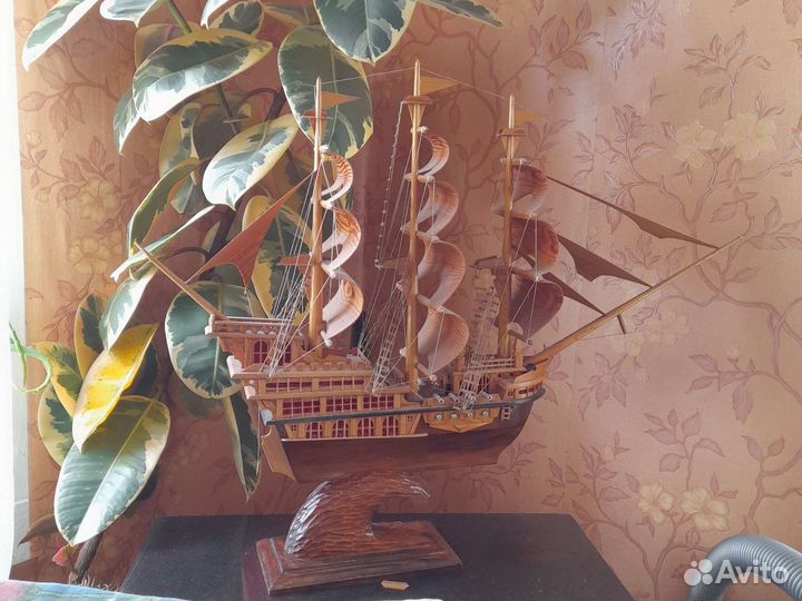 Модель парусника