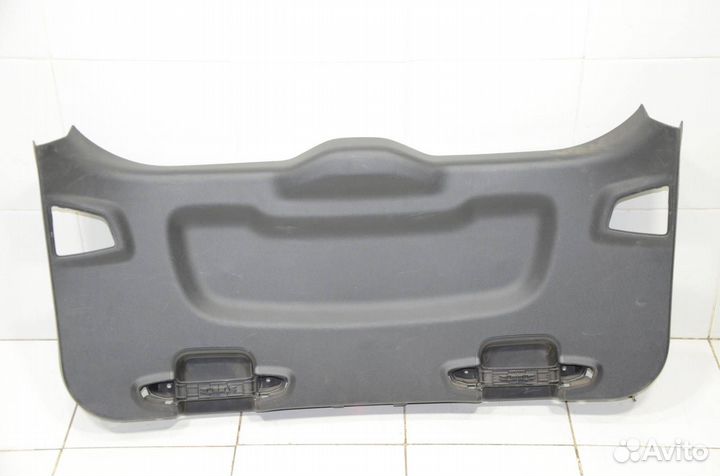Обшивка двери багажника Ford Focus BL 2016