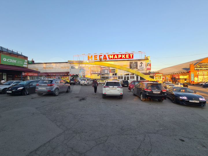 Торговая площадь, 1600 м²