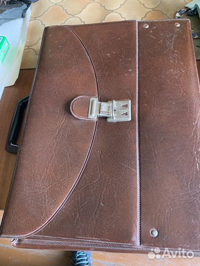 Чемоданы времен СССР