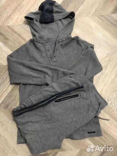 Спортивный костюм