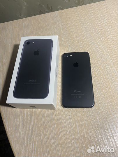 iPhone 7, 32 ГБ