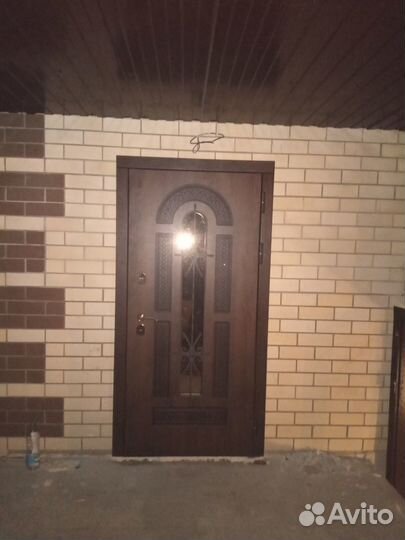 Дверь входная со стеклопакетом