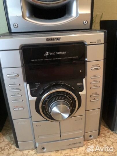 Музыкальный центр sony