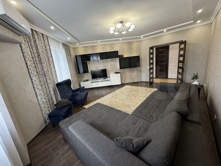 2-к. квартира, 86 м², 3/12 эт.