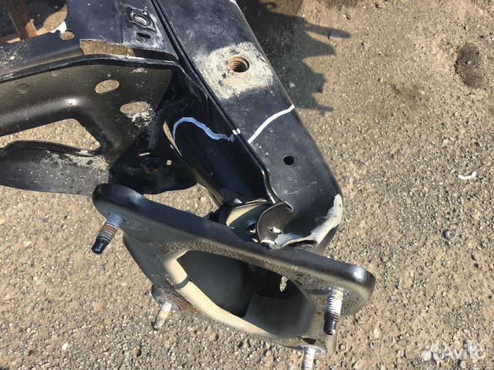 Лонжерон передний правый Ford Focus III 2011