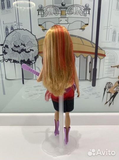 Барби in Rock ‘N Royals Рок принцесса