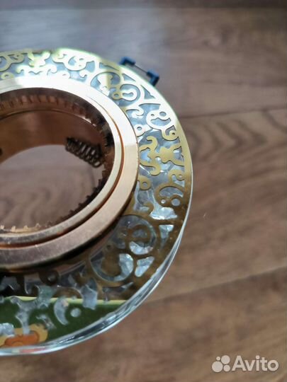 Светильник потолочный встраиваемый