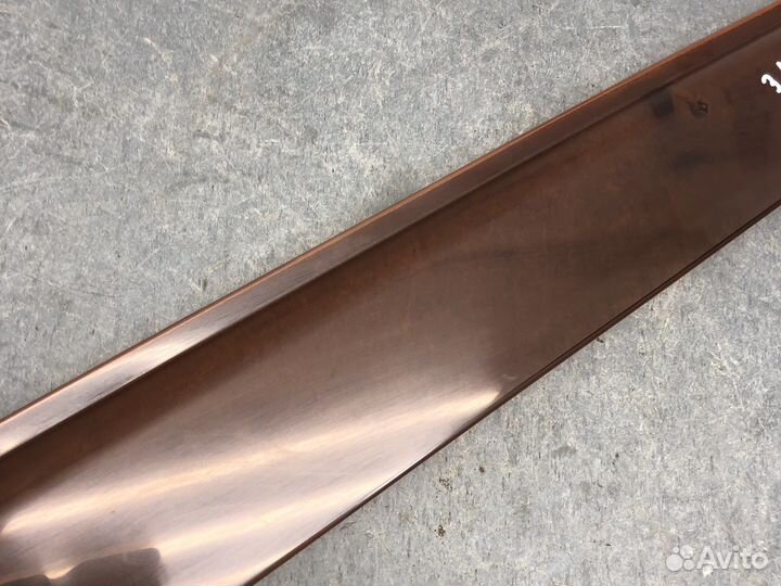 Зад Лев ветровик Cube 1