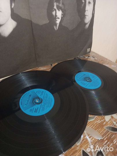 Виниловые пластинки the beatles