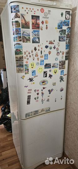Холодильник бу indesit