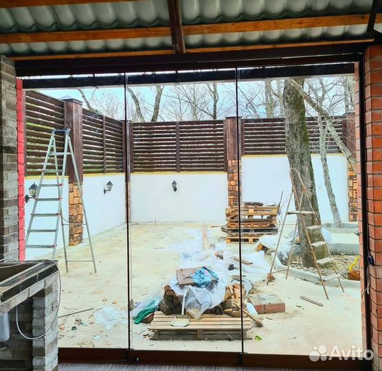 Витражные безрамные окна