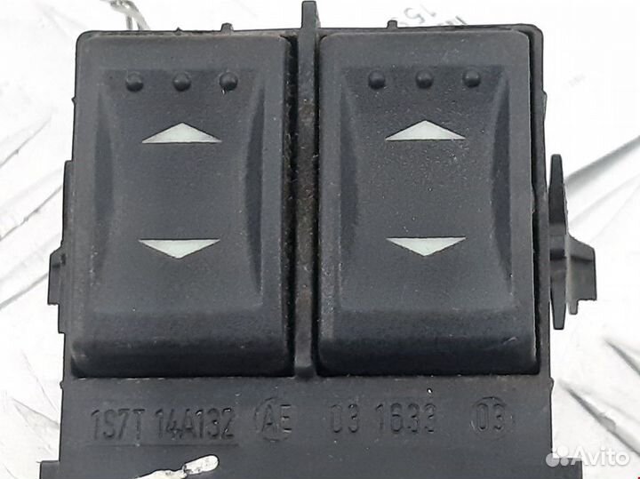 Блок управления стеклоподъемниками Ford Mondeo