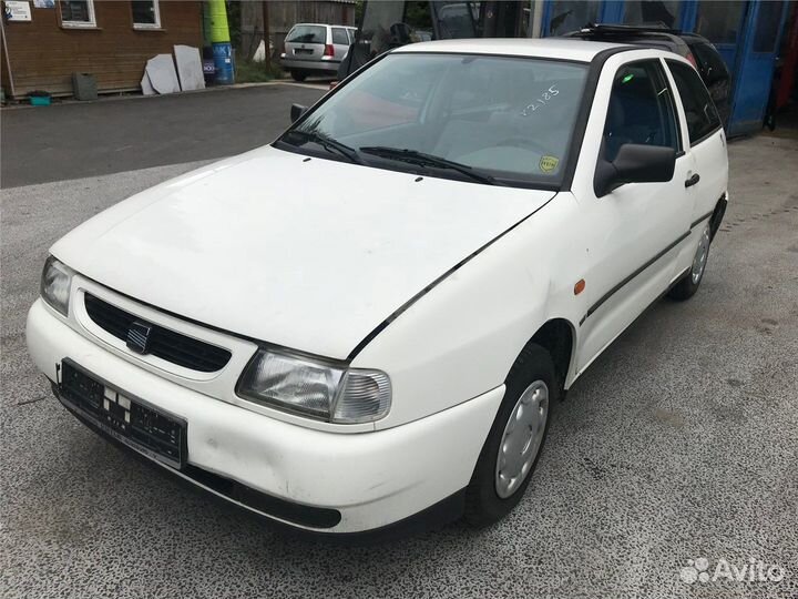 Разбор на запчасти Seat Ibiza 2 1993-1999