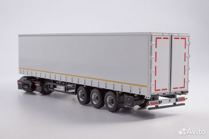 Камаз-54901 с полуприцепом нефаз-93341 1:43 - SSM