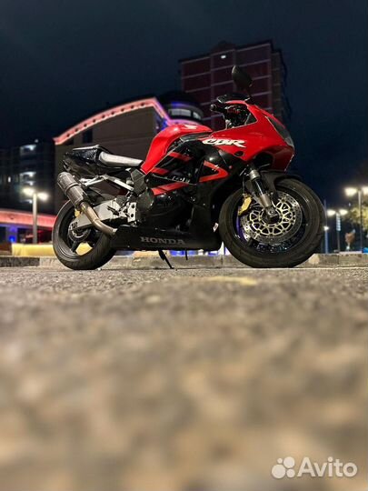 Honda CBR929RR Fireblade 2000