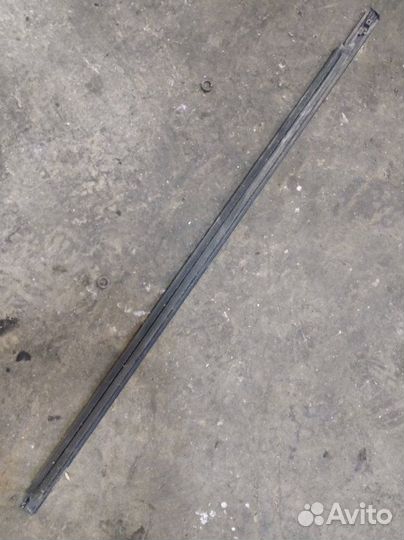 Молдинг стекла передний правый Chevrolet Lacetti