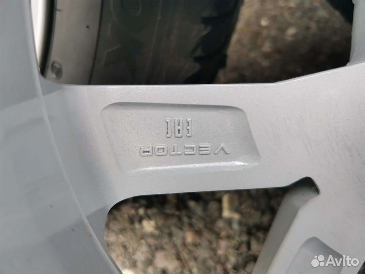 Литые диски r 17 5*114.3*60.1