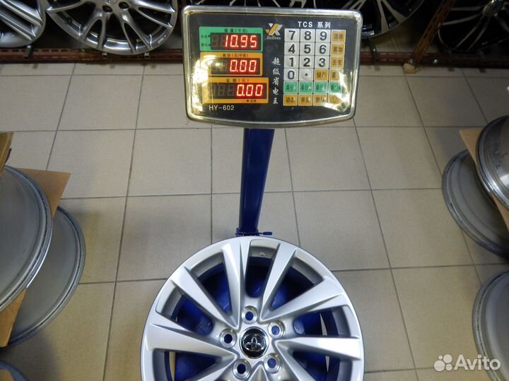 6018 Оригинал Toyota Camry R17 5*114.3 ET45