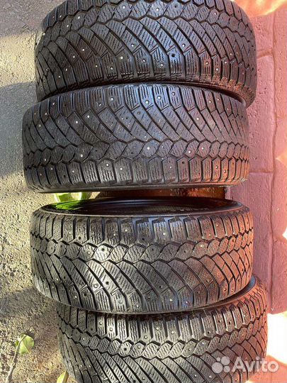 Continental ContiIceContact 205/55 R16 94T