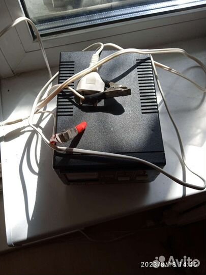 Зарядное устройство