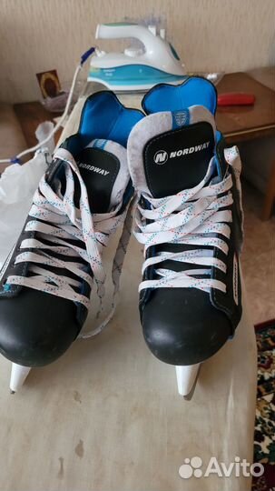 Коньки хоккейные детские