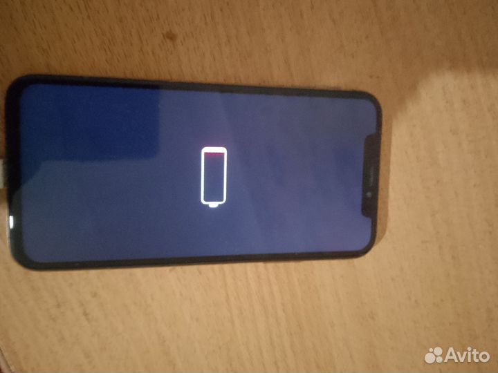 iPhone Xs, 64 ГБ