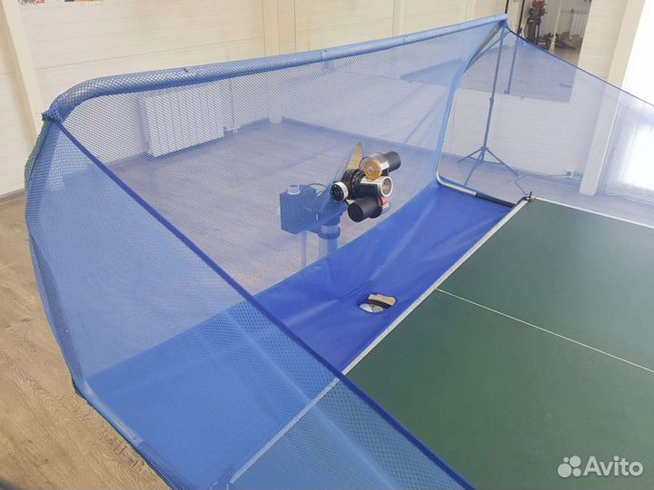 Робот для настольного тенниса