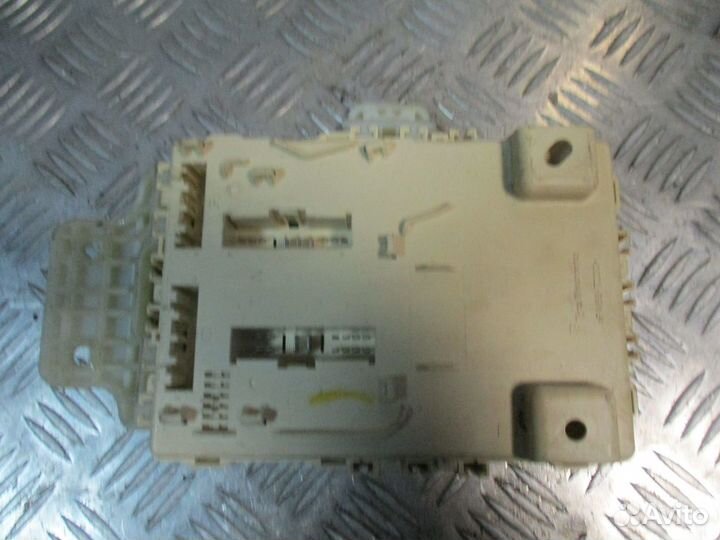 Блок предохранителей салонный Hyundai IX35