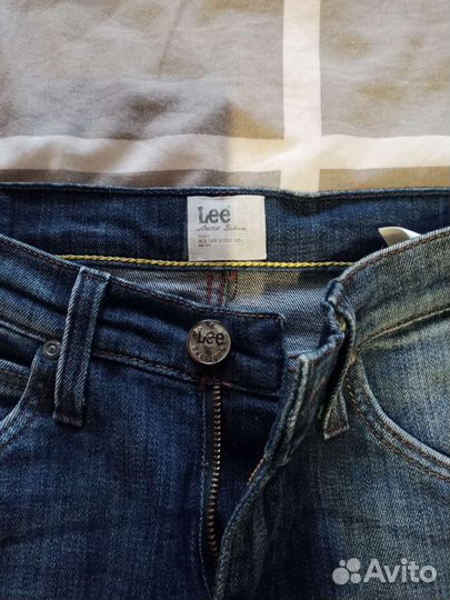 Джинсы женские Lee,в идеальном состоянии