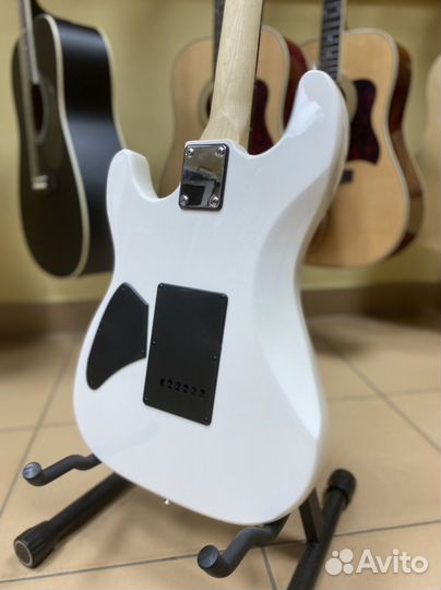 Электрогитара Rocket EG