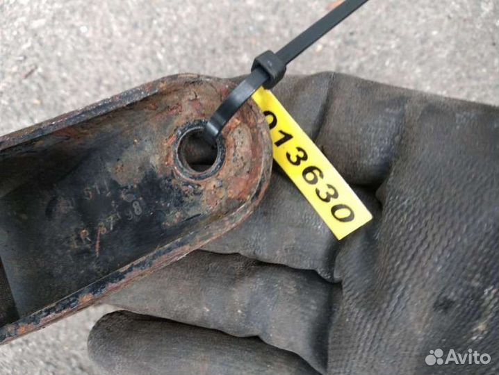 Кронштейн кпп Renault Megane 1 260511B