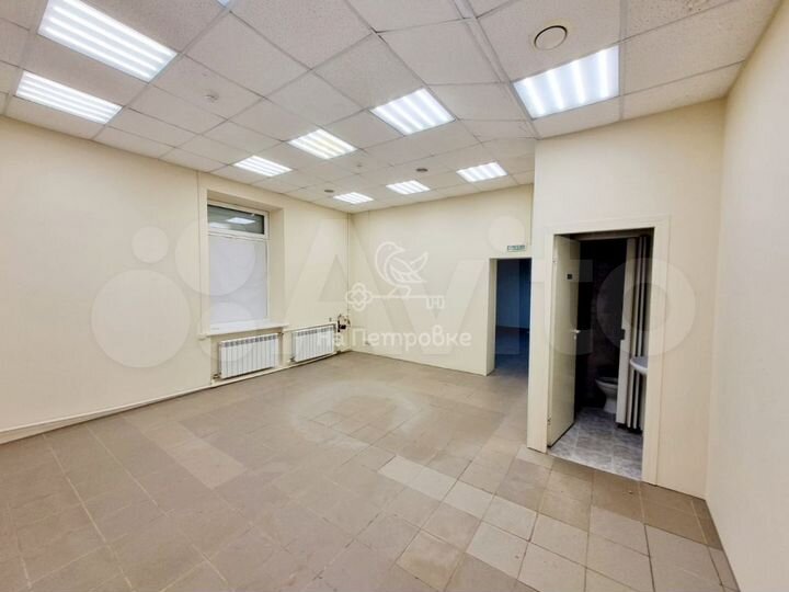 Сдам торговое помещение, 74 м²