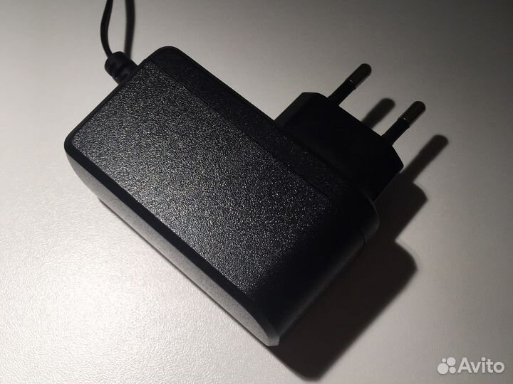 Блок питания 12V 1A