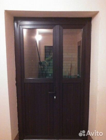 Пластиковые двери / Входная группа