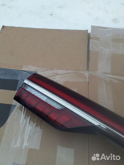 Geely monjaro фонарь крышки багажника