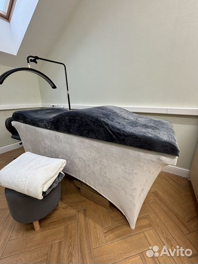 Кушетка для наращивания ресниц