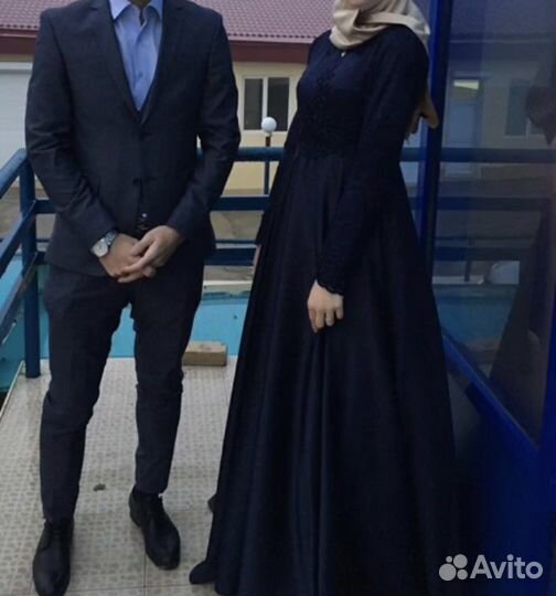 Вечернее платье