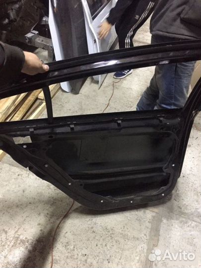 Дверь задняя левая Volvo S60 2 B5204T8