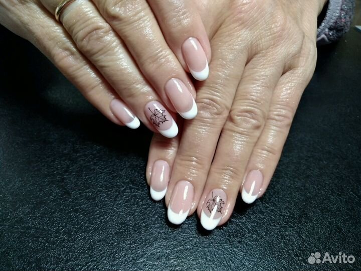 Маникюр с покрытием гель-лаком