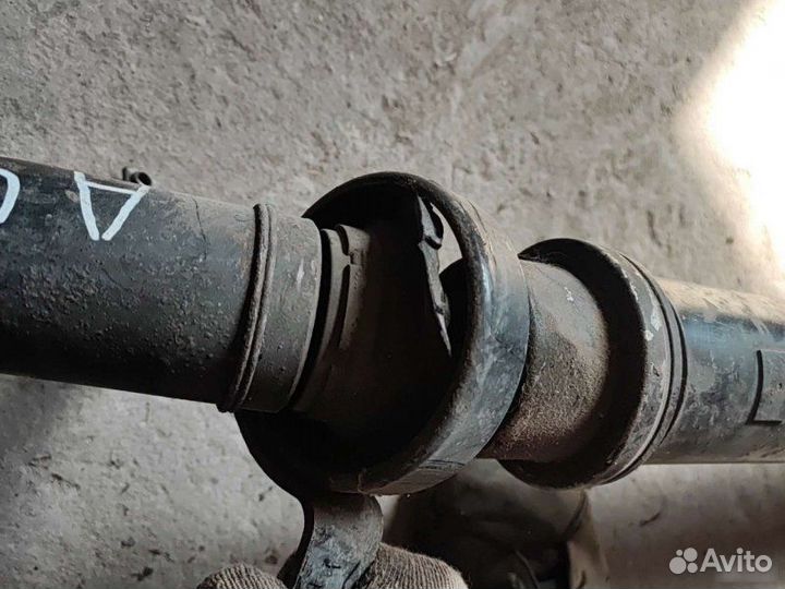 Вал карданный задний Audi A4 B6 2000