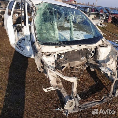 Лонжерон передний правый Тойота Ипсум