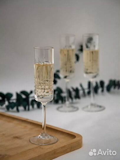 Хрустальные рюмки, лафитники