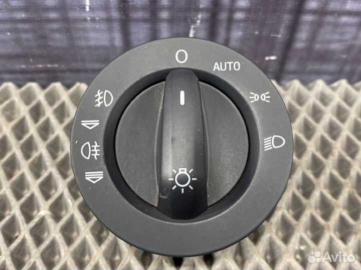 Переключатель света Audi A6 Allroad C6 AUK 2006