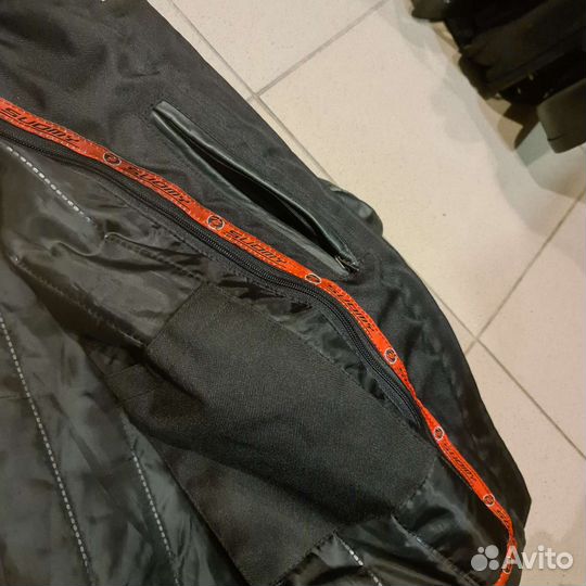 Мотокуртка кожаная мужская suomy