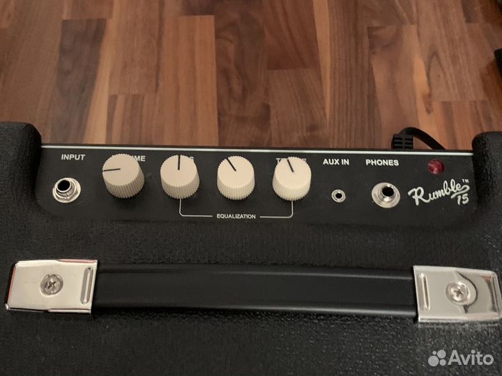 Гитарный комбоусилитель