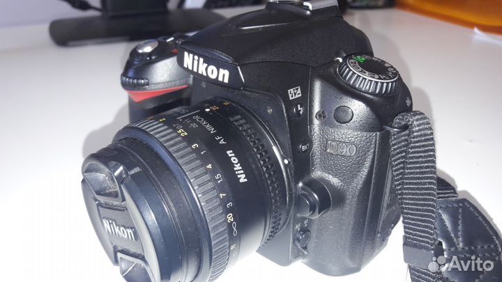 Nikon D90