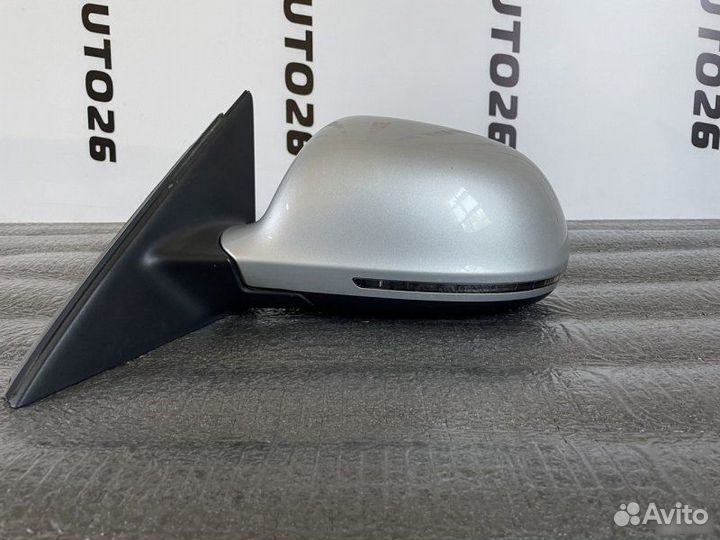 Зеркало левое Audi A4 B8 2.0 tfsi multitronic